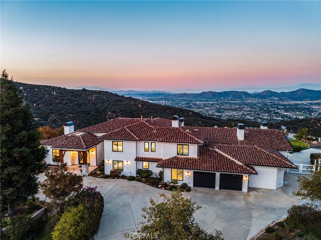 37730 Via Baya Property Photo 1