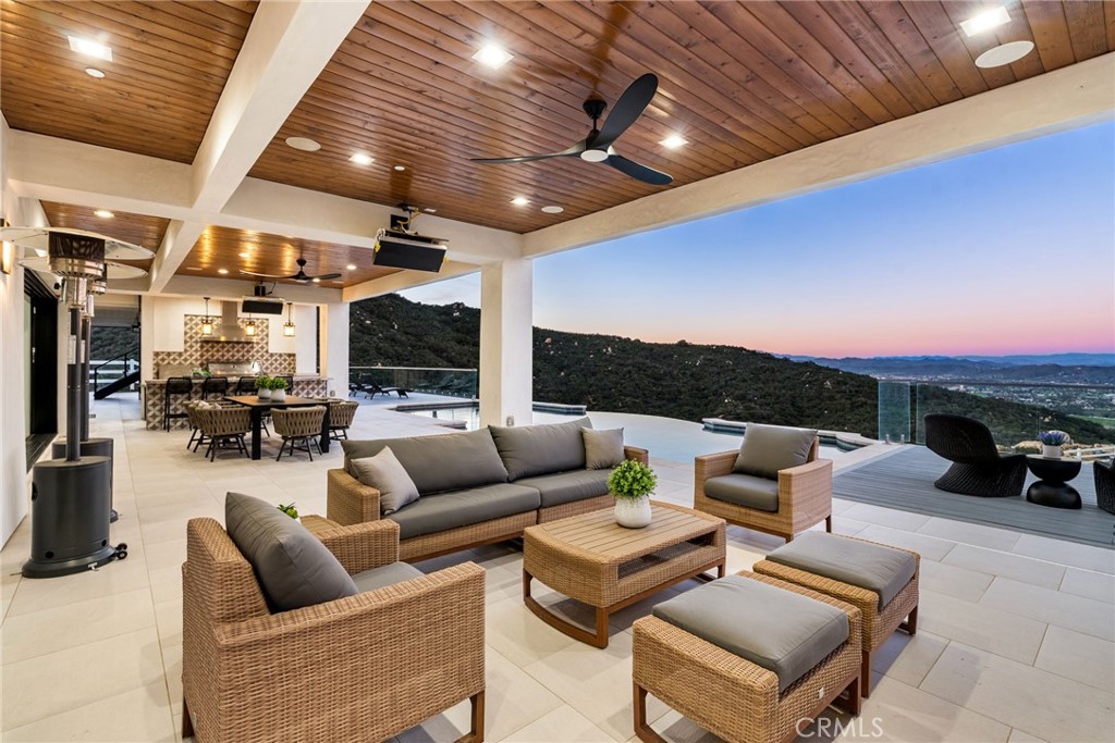 37730 Via Baya Property Photo 10