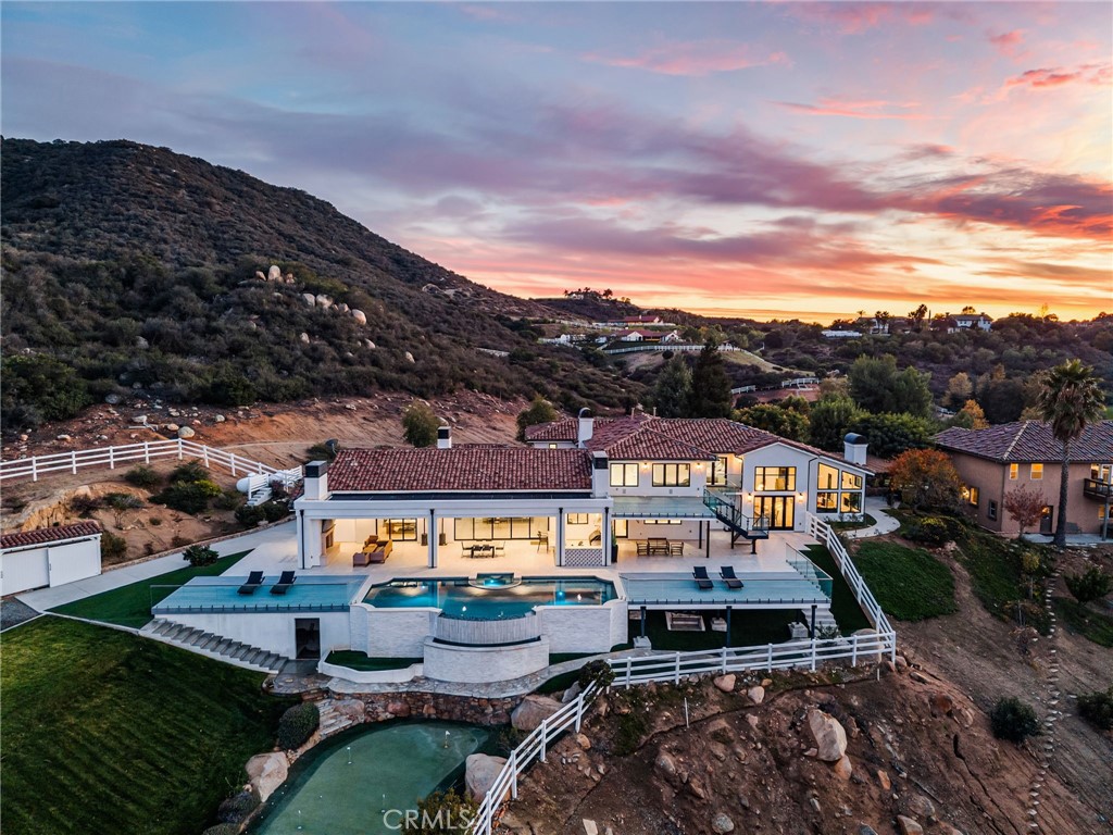 37730 Via Baya Property Photo 15