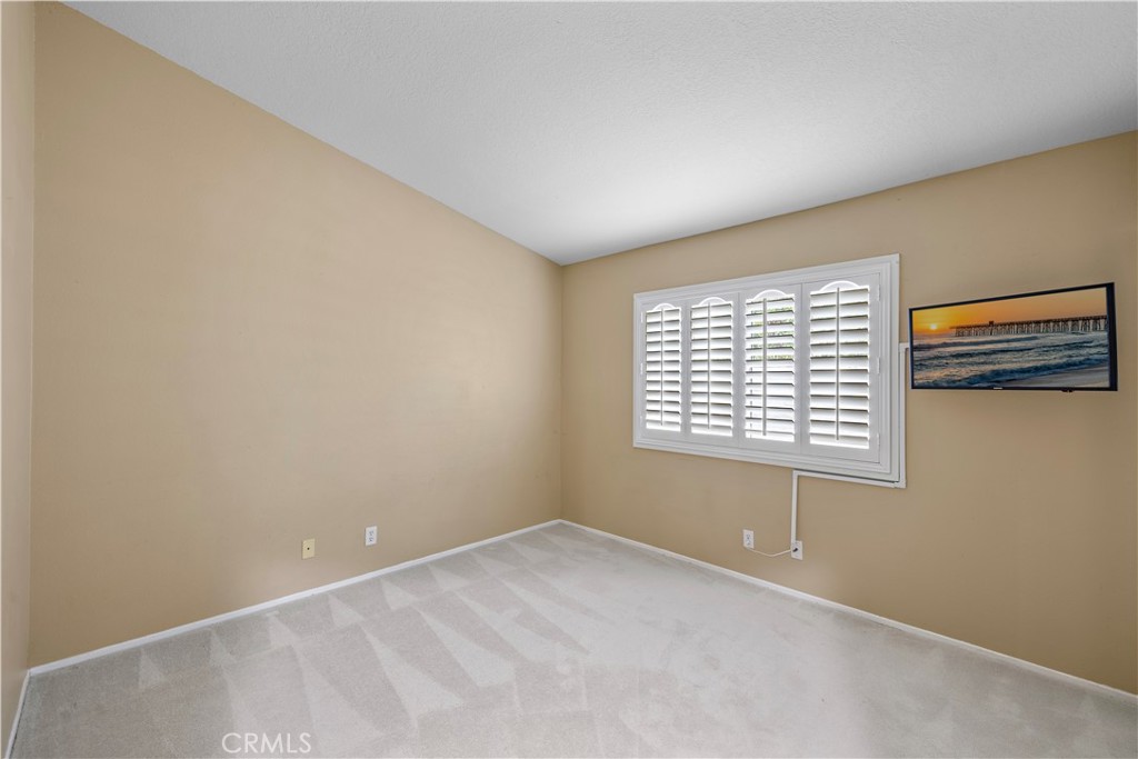 2 Shadyside Property Photo 23