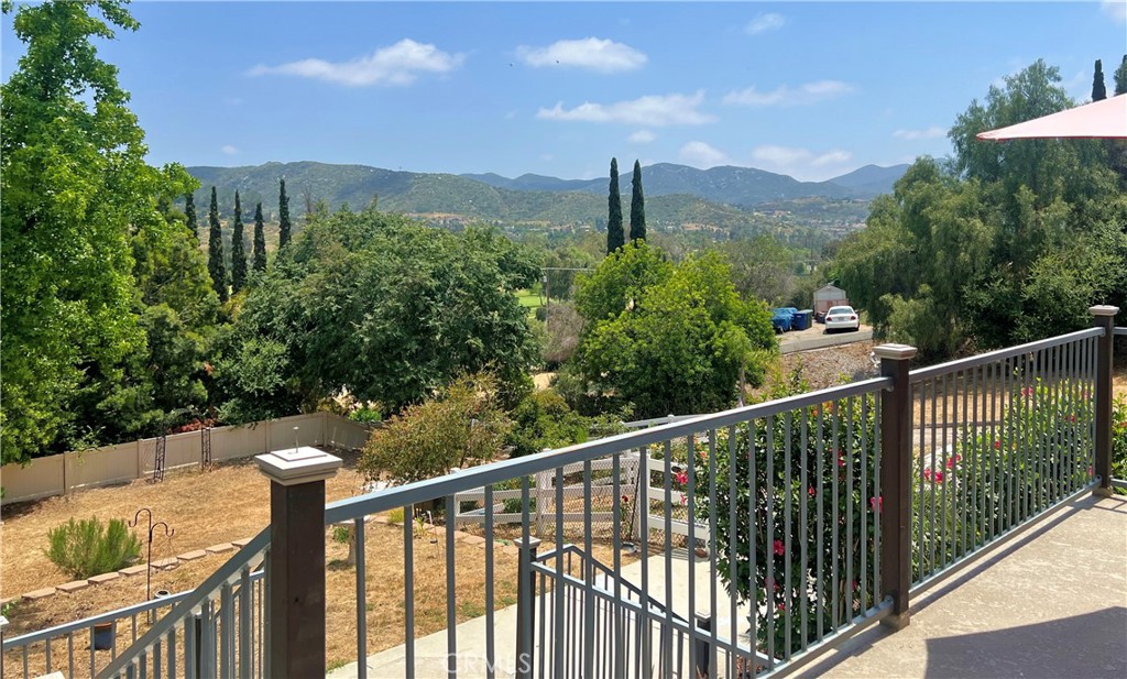 2846 Willow Glen Drive Property Photo 14