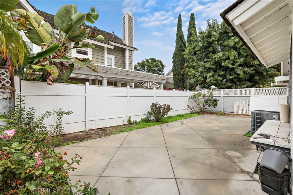6 Fieldflower Property Photo 32