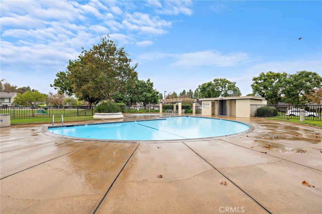 6 Fieldflower Property Photo 36