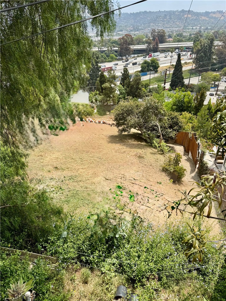 2106 Roselin Property Photo 5