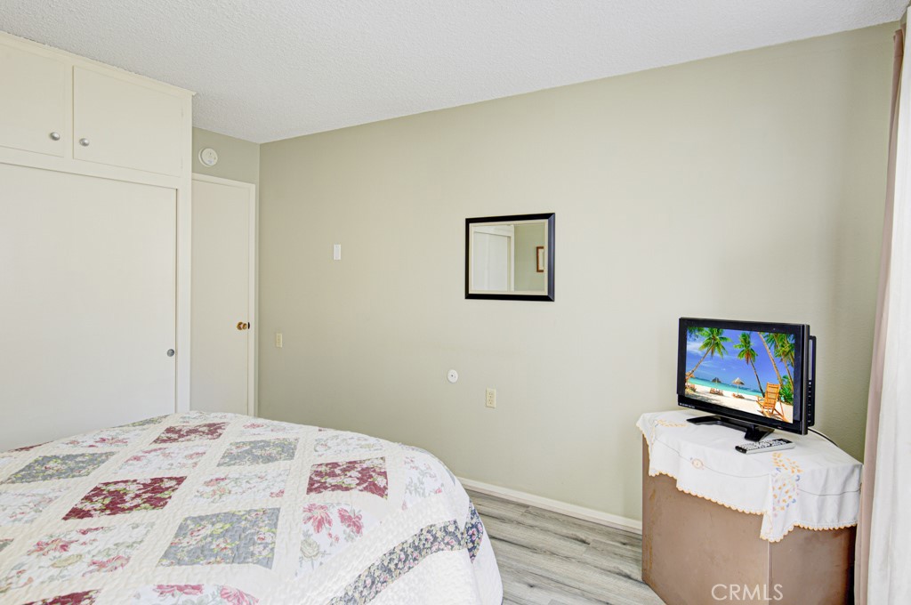 860 Ronda Mendoza D Property Photo 19