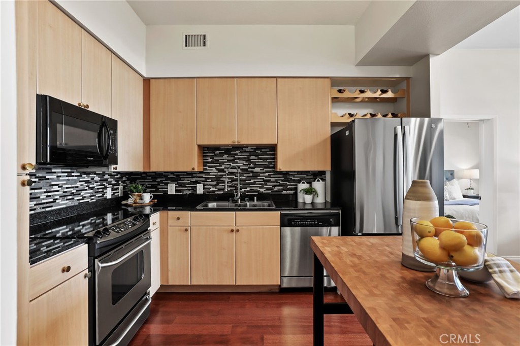 388 E Ocean Boulevard 305 Property Photo 13