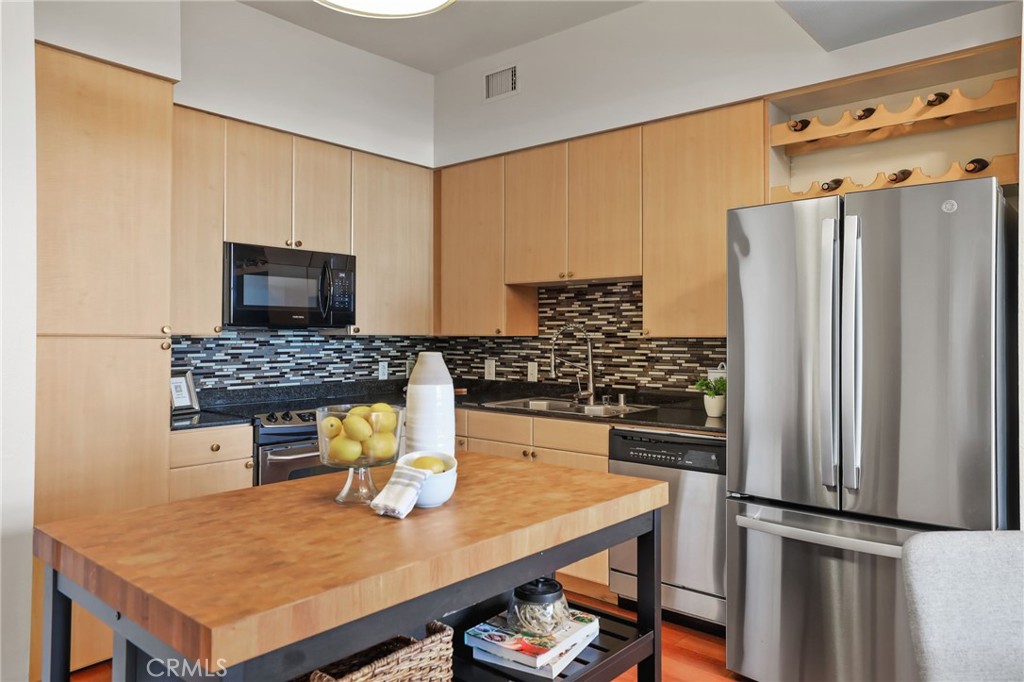388 E Ocean Boulevard 305 Property Photo 14
