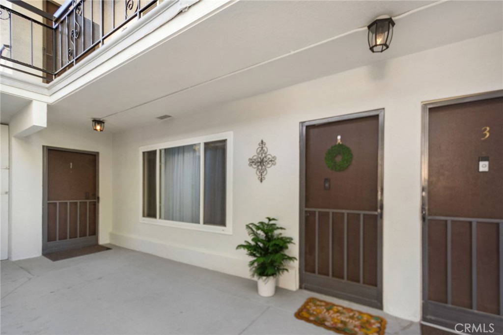 12571 Kensington Lane Property Photo 4