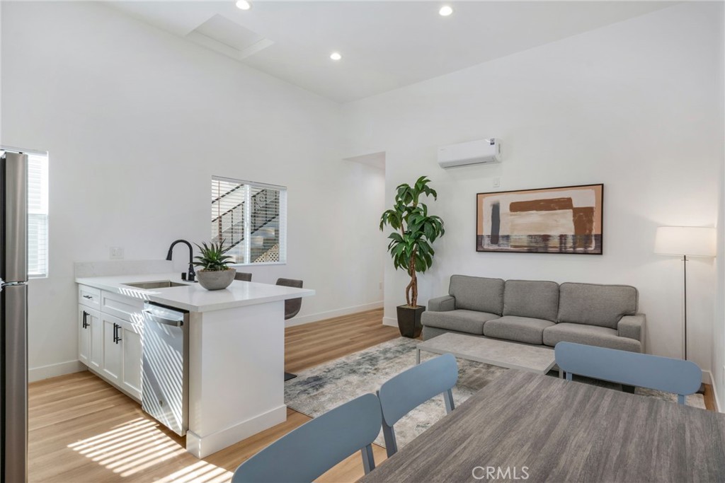 12571 Kensington Lane Property Photo 13
