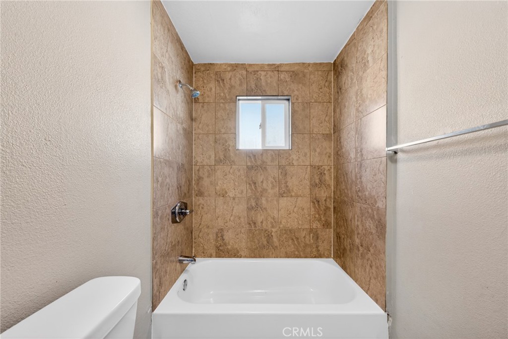 1905 E Palmer Property Photo 26