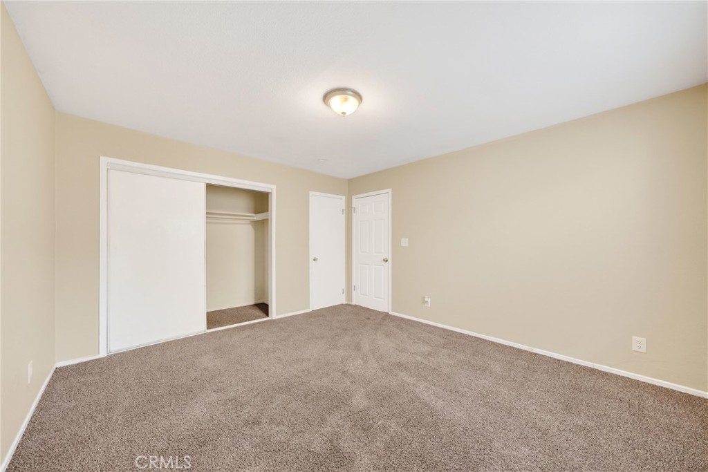1905 E Palmer Property Photo 28