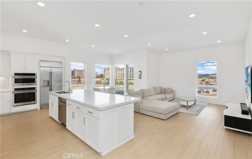 3700 Rivington Property Photo 4