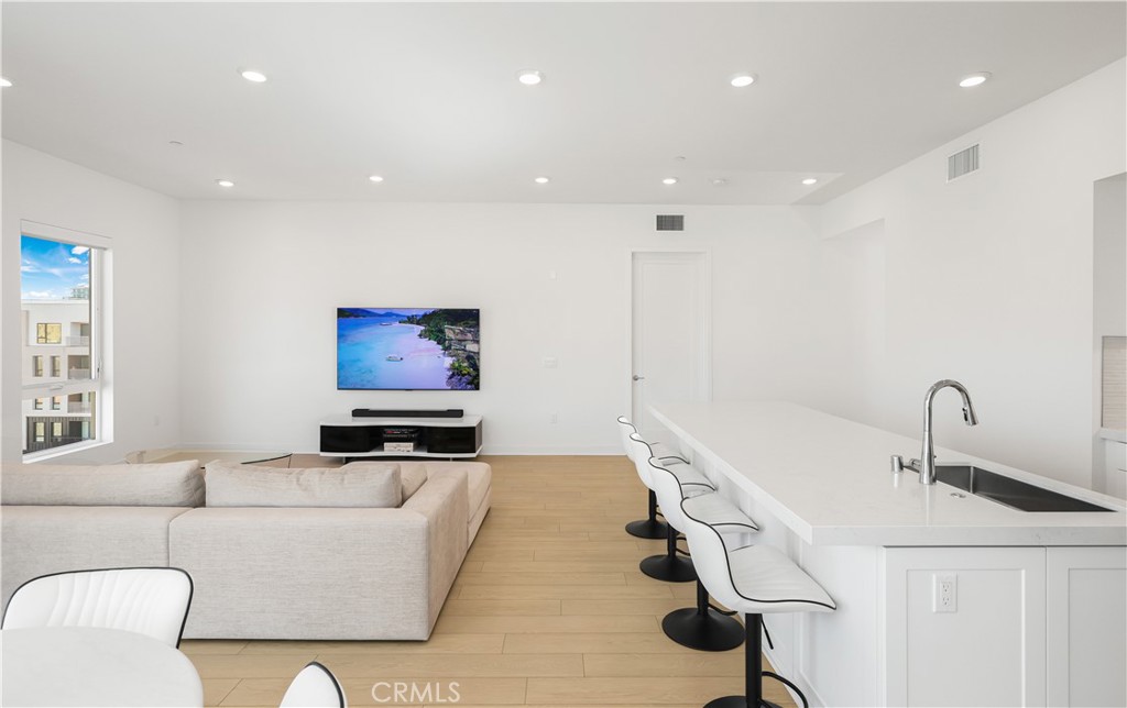 3700 Rivington Property Photo 7