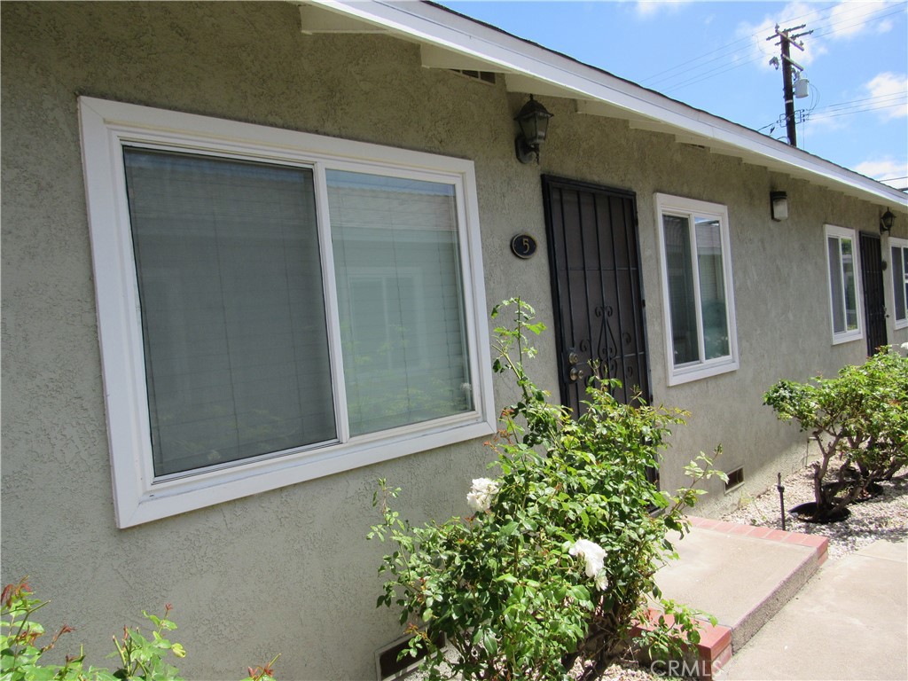 15121 Van Buren Property Photo 12