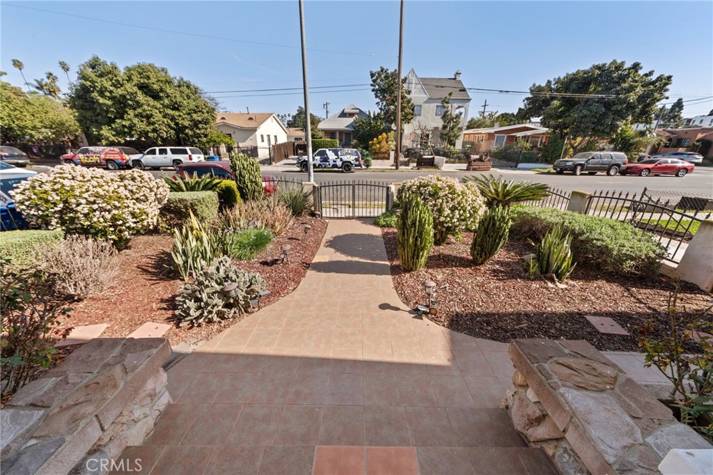3959 Denker Avenue Property Photo 12