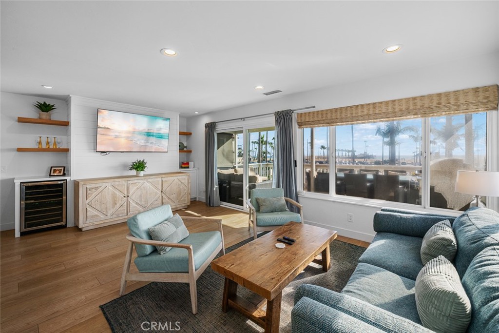 700 E Oceanfront Property Photo 38