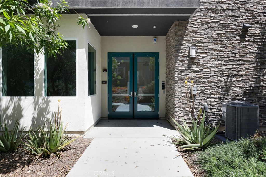 145 Sash Property Photo 1