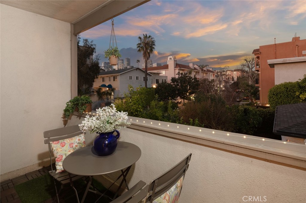 10396 Almayo Avenue 1 Property Photo 17