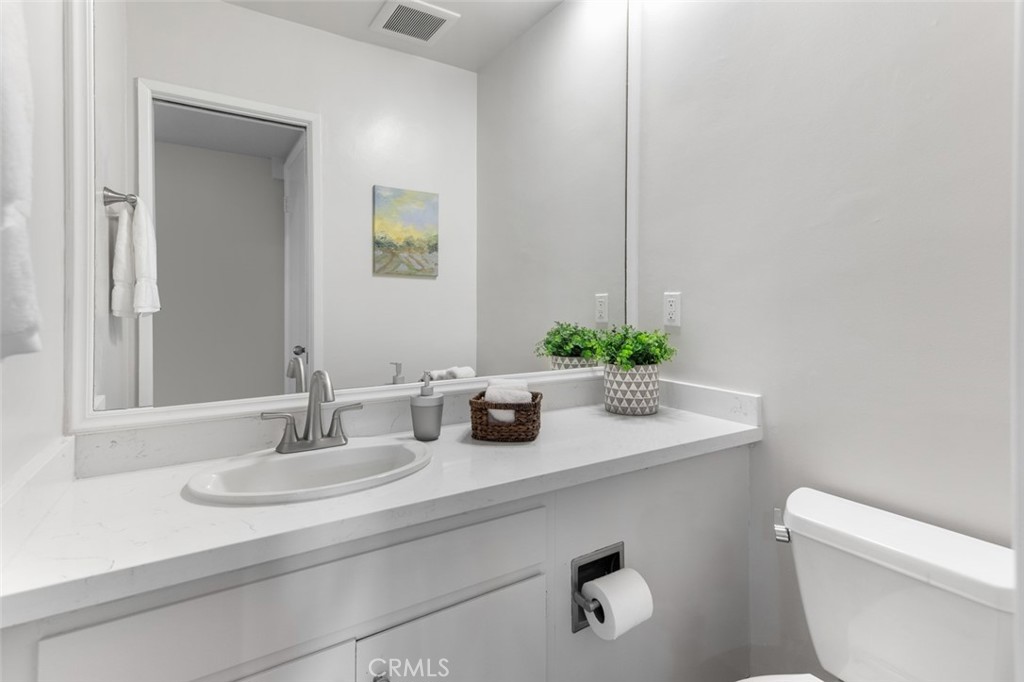 10396 Almayo Avenue 1 Property Photo 22