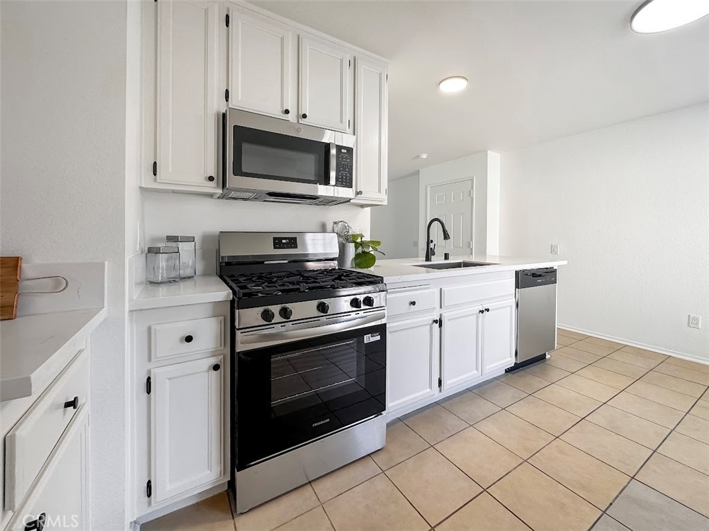 1365 Crafton Property Photo 4