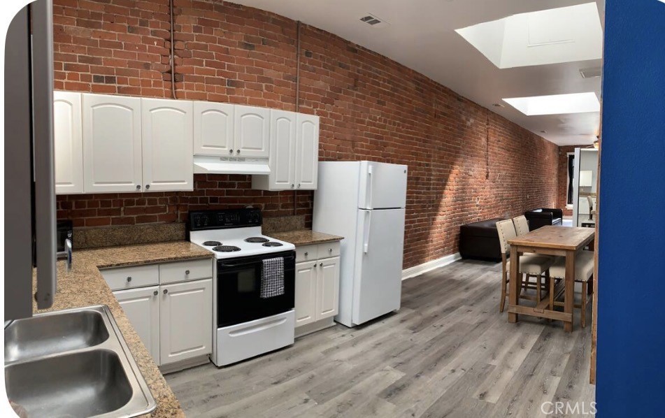 131 2nd Street Property Photo 1