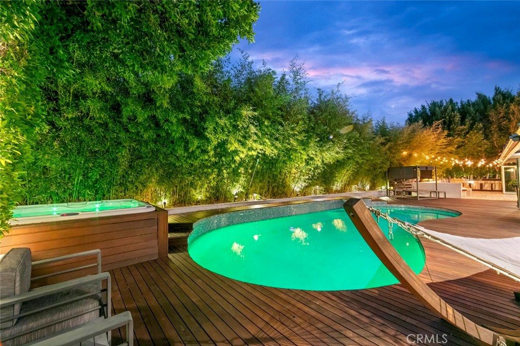 13692 Jenet Property Photo 17