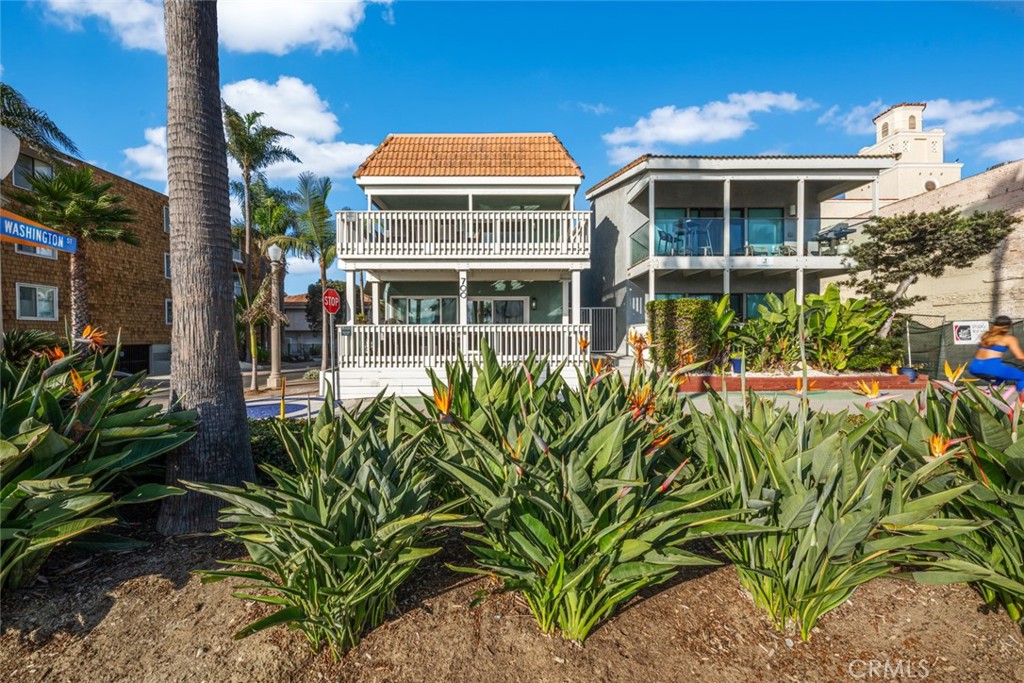 700 E Oceanfront Property Photo 4