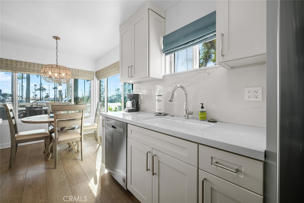 700 E Oceanfront Property Photo 16