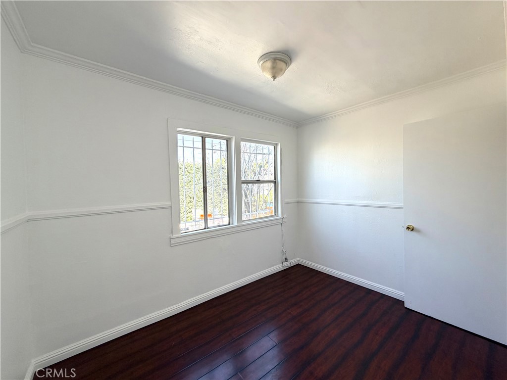 1318 E 100th Street Property Photo 19