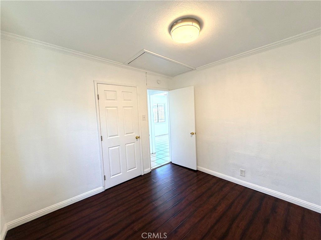 1318 E 100th Street Property Photo 21