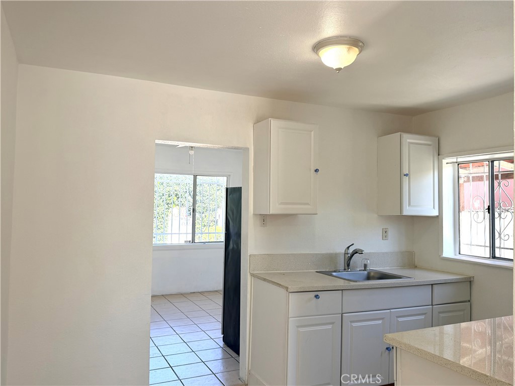 1318 E 100th Street Property Photo 39