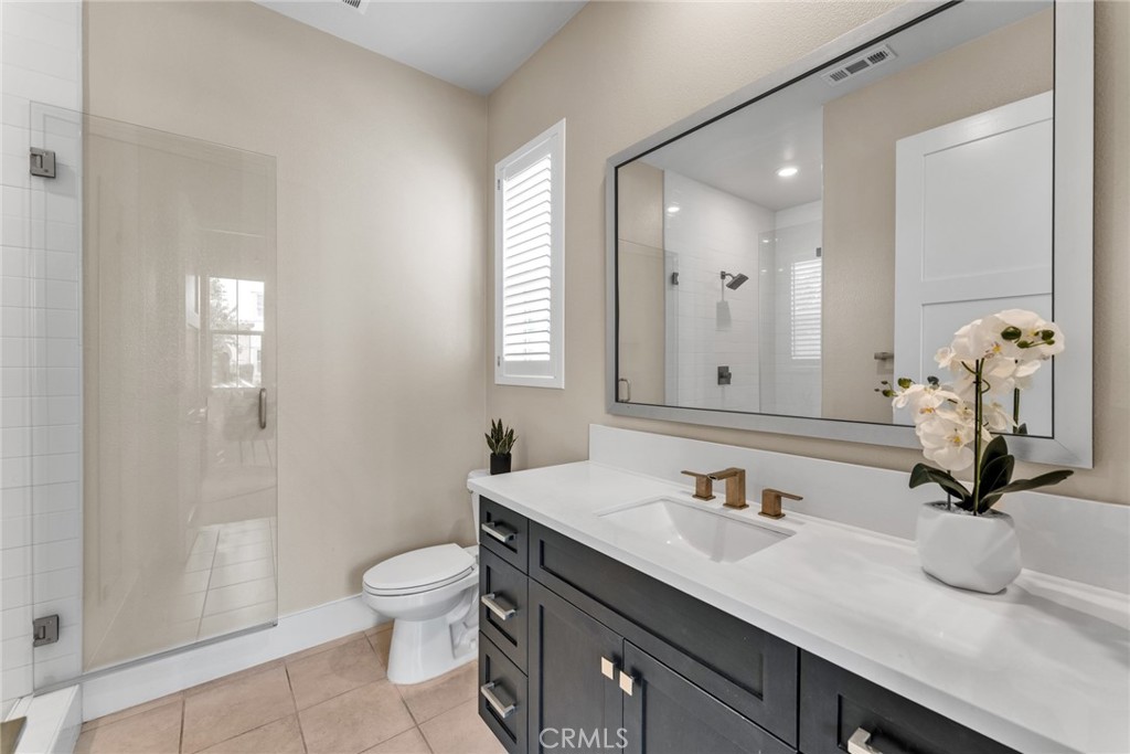 114 Crossover Property Photo 8