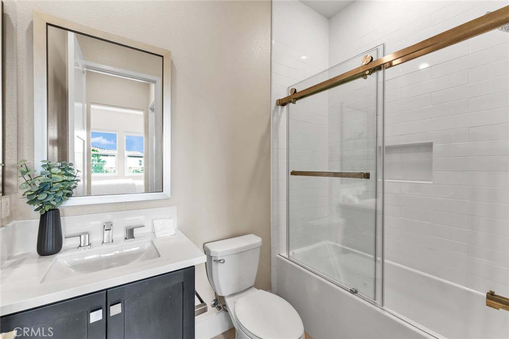 114 Crossover Property Photo 31
