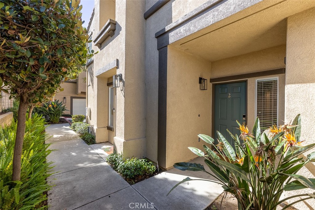 638 Sumner Property Photo 2