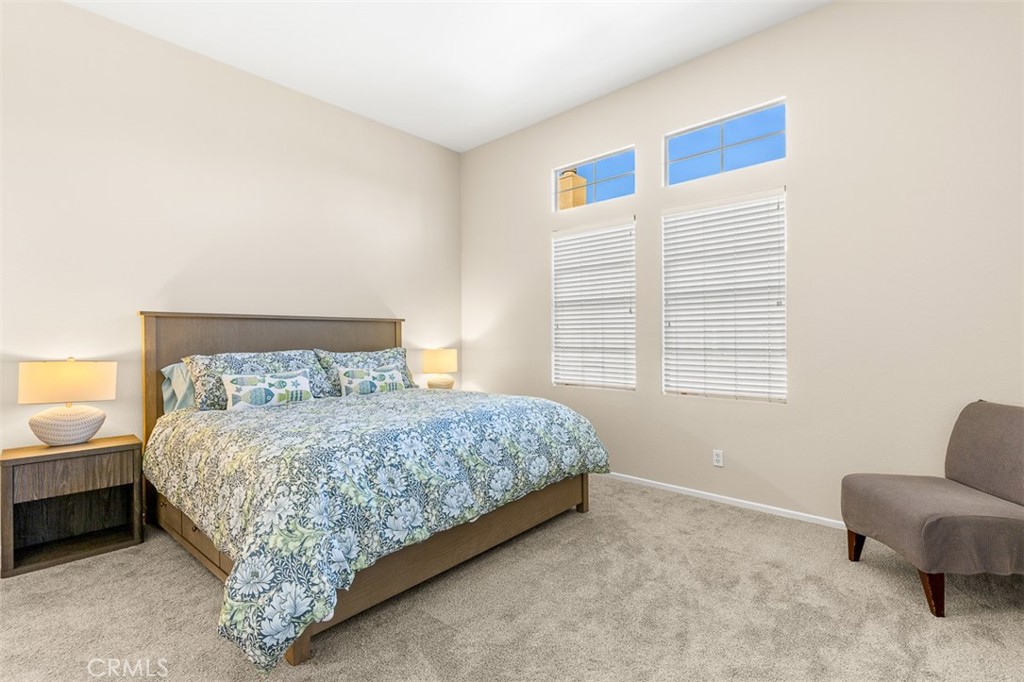 638 Sumner Property Photo 8
