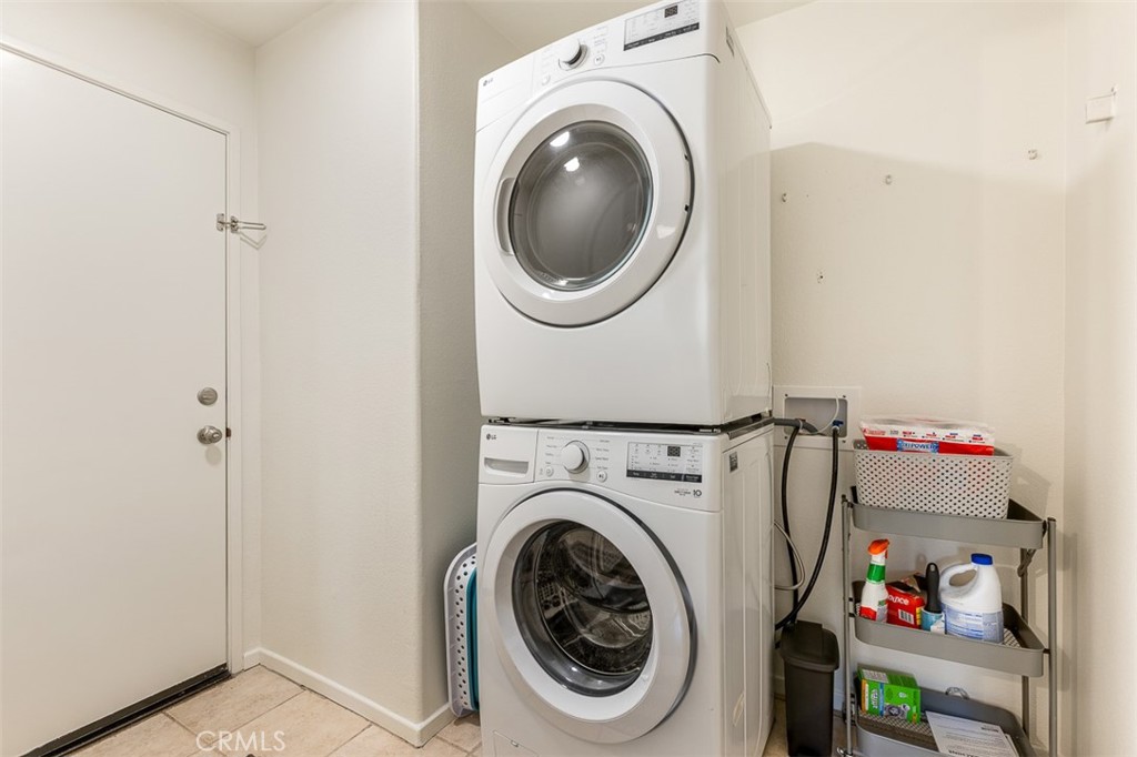 638 Sumner Property Photo 14