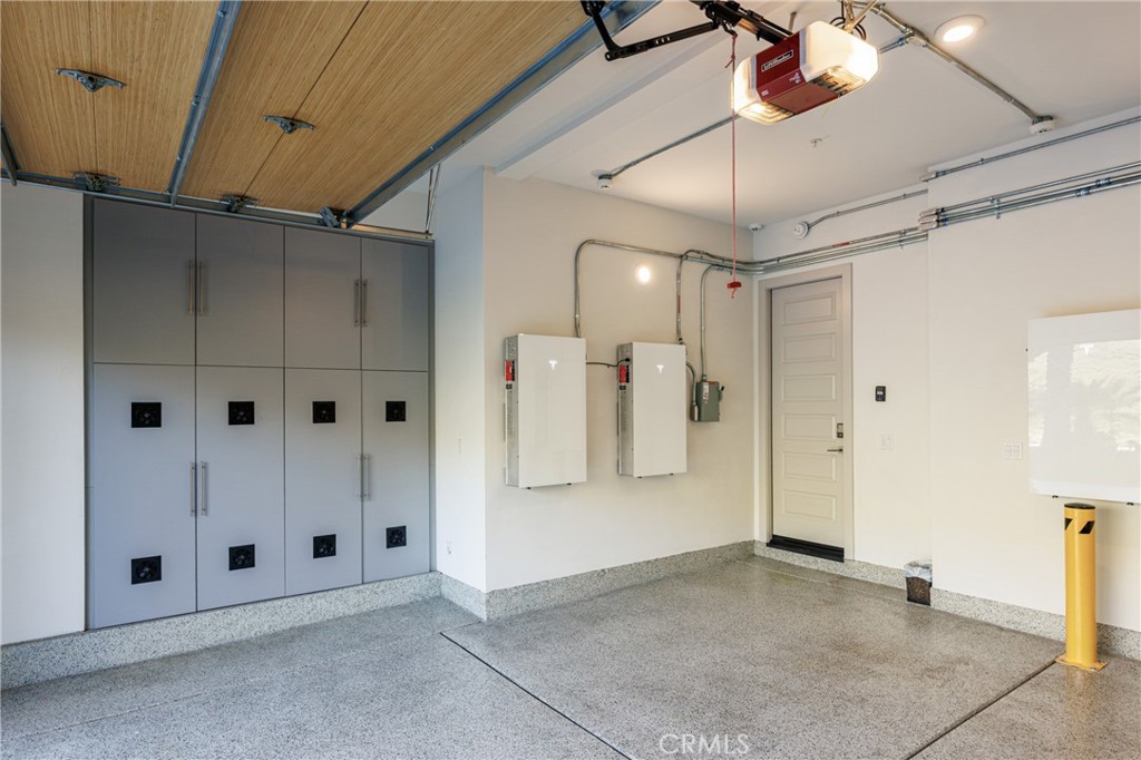 170 Leafy Pass Property Photo 40