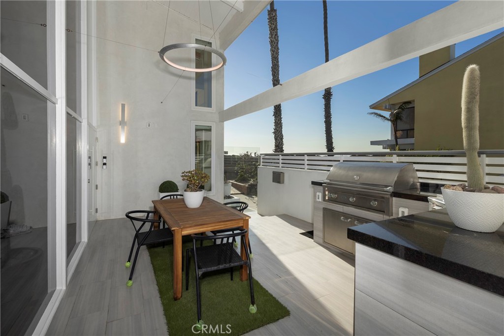 10 66th Place Property Photo 19