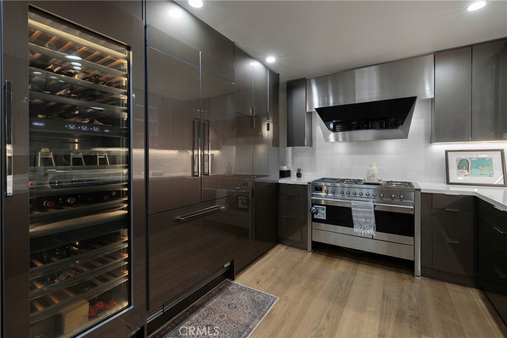 10 66th Place Property Photo 22