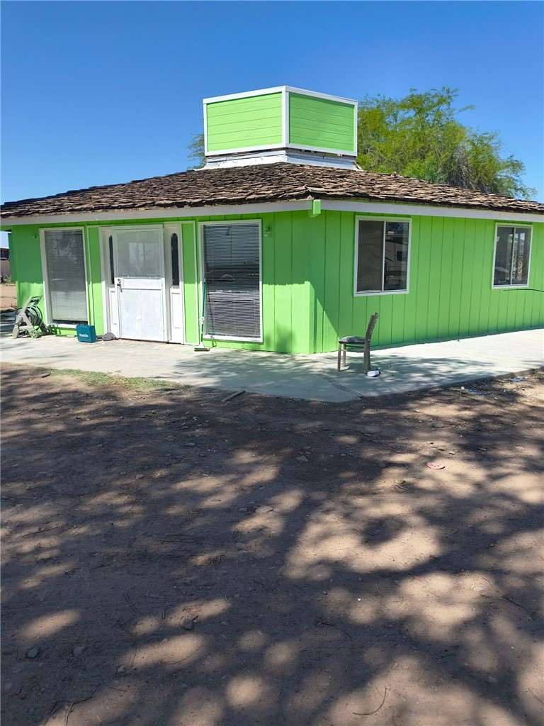 10575 Defrain Property Photo 1