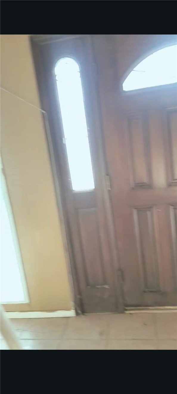 10575 Defrain Property Photo 6