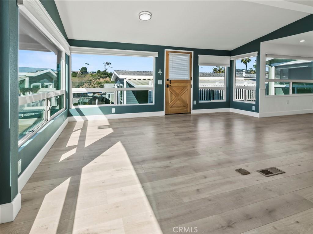 404 Ebb Tide Drive Property Photo 5