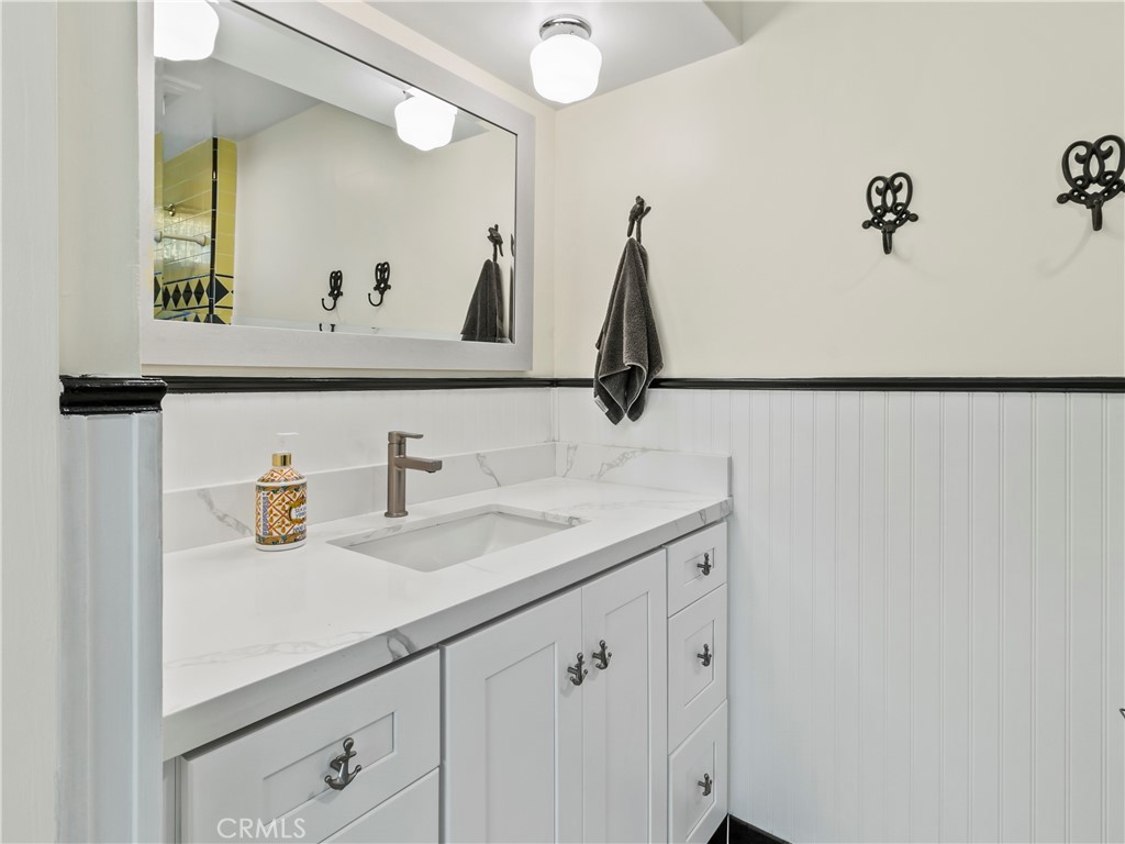 404 Ebb Tide Drive Property Photo 13