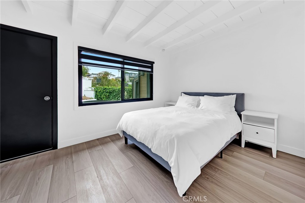 300 Holmwood Drive Property Photo 13