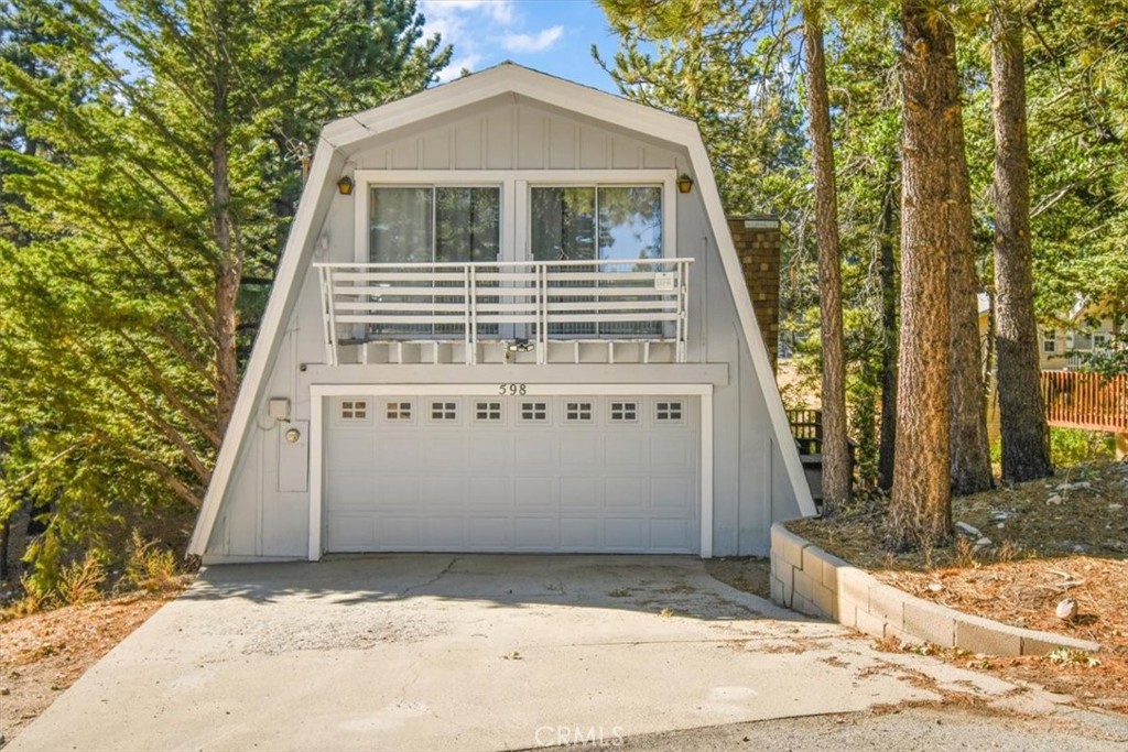 598 Dahlia Drive Property Photo 1
