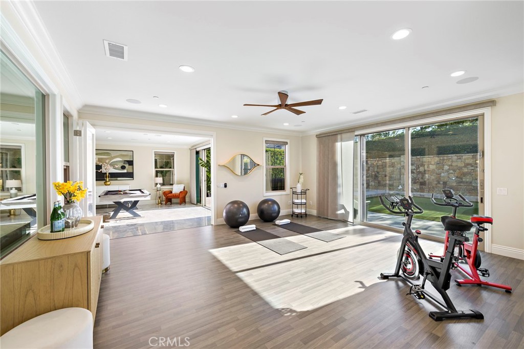 108 Grassblade Property Photo 14