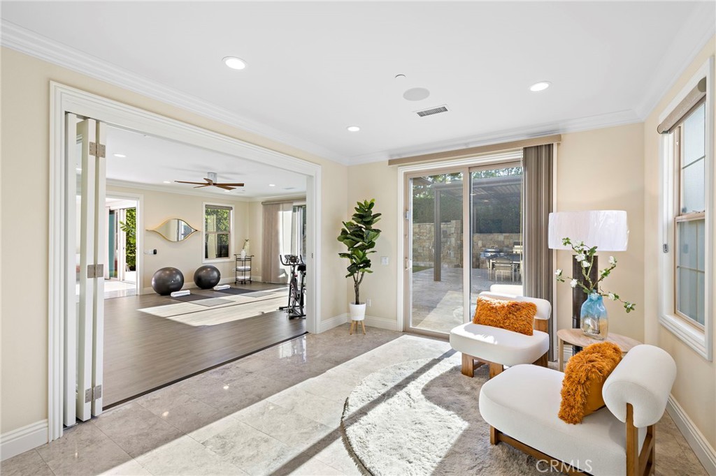 108 Grassblade Property Photo 17