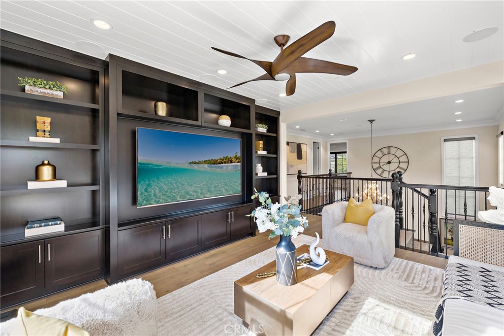108 Grassblade Property Photo 24