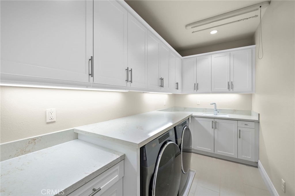 108 Grassblade Property Photo 30