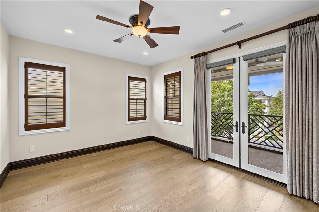 108 Grassblade Property Photo 31